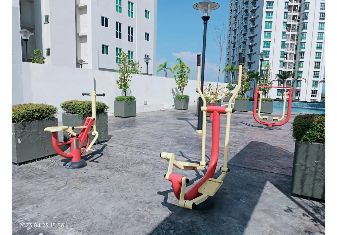 City Town Condo: Cozy Penang Retreat with Beautiful Views George Town