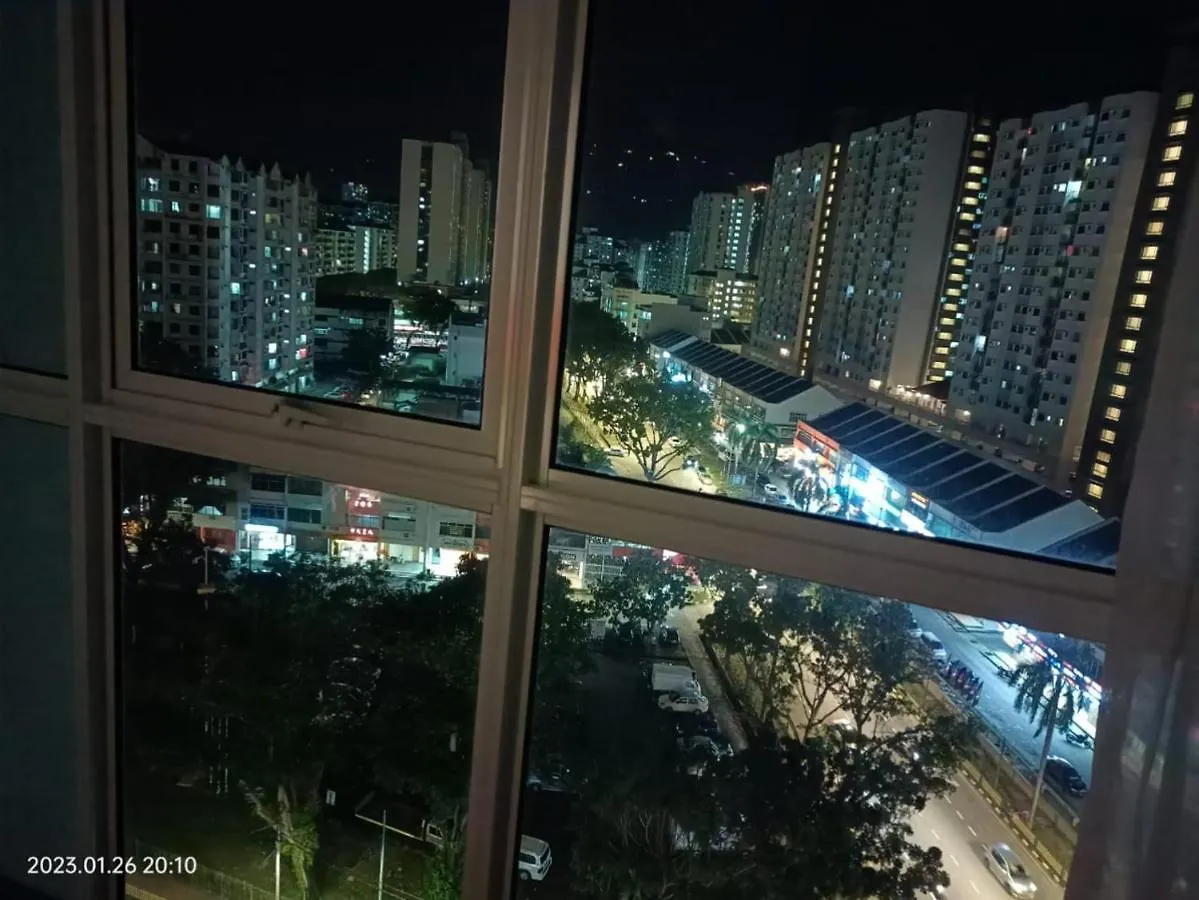 City Town Condo: Cozy Penang Retreat with Beautiful Views George Town Apartment