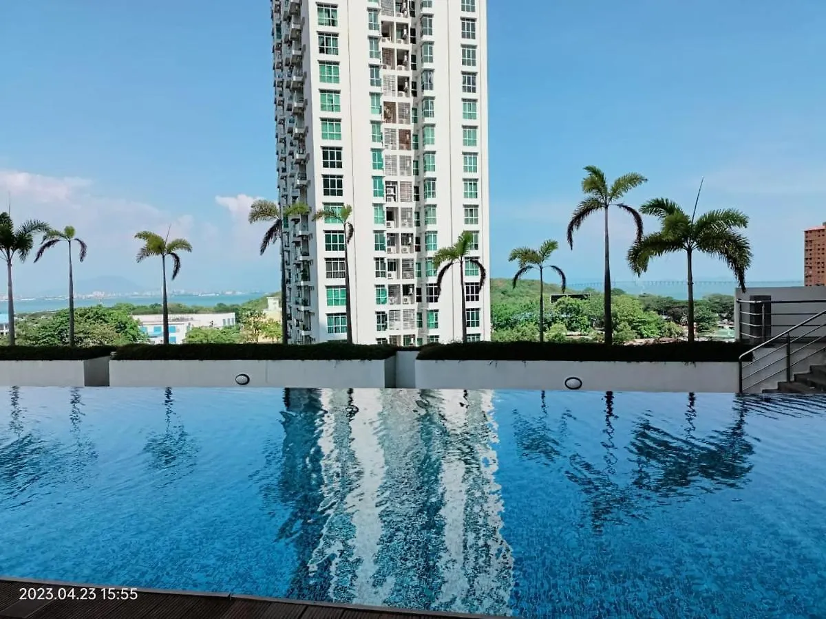 Apartment City Town Condo: Cozy Penang Retreat with Beautiful Views George Town