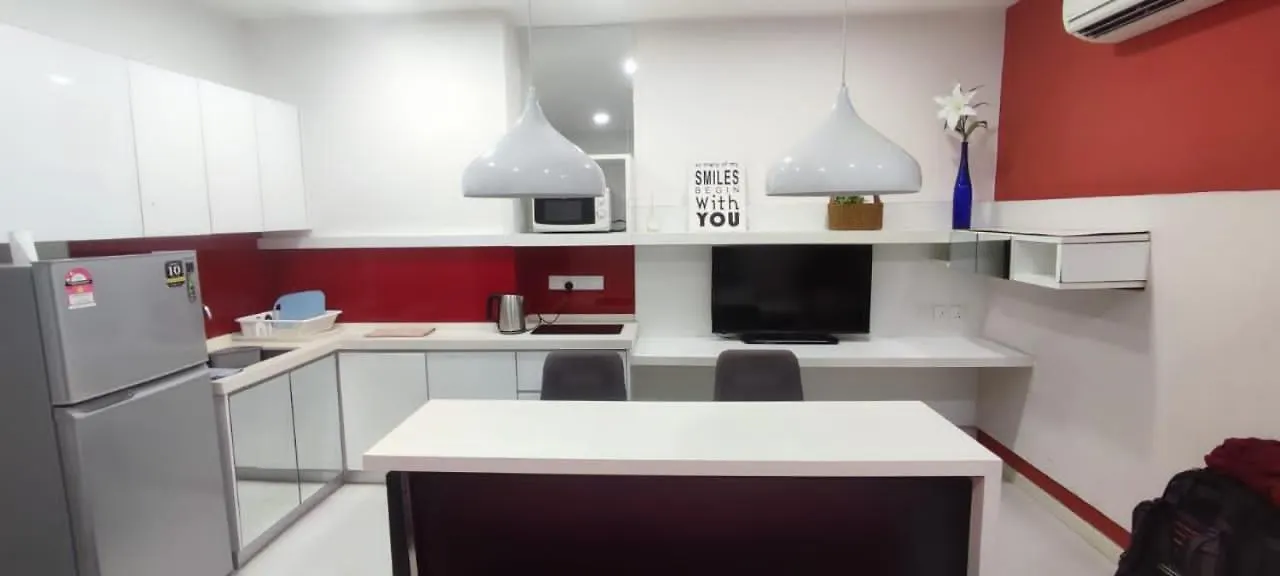 City Town Condo: Cozy Penang Retreat with Beautiful Views George Town