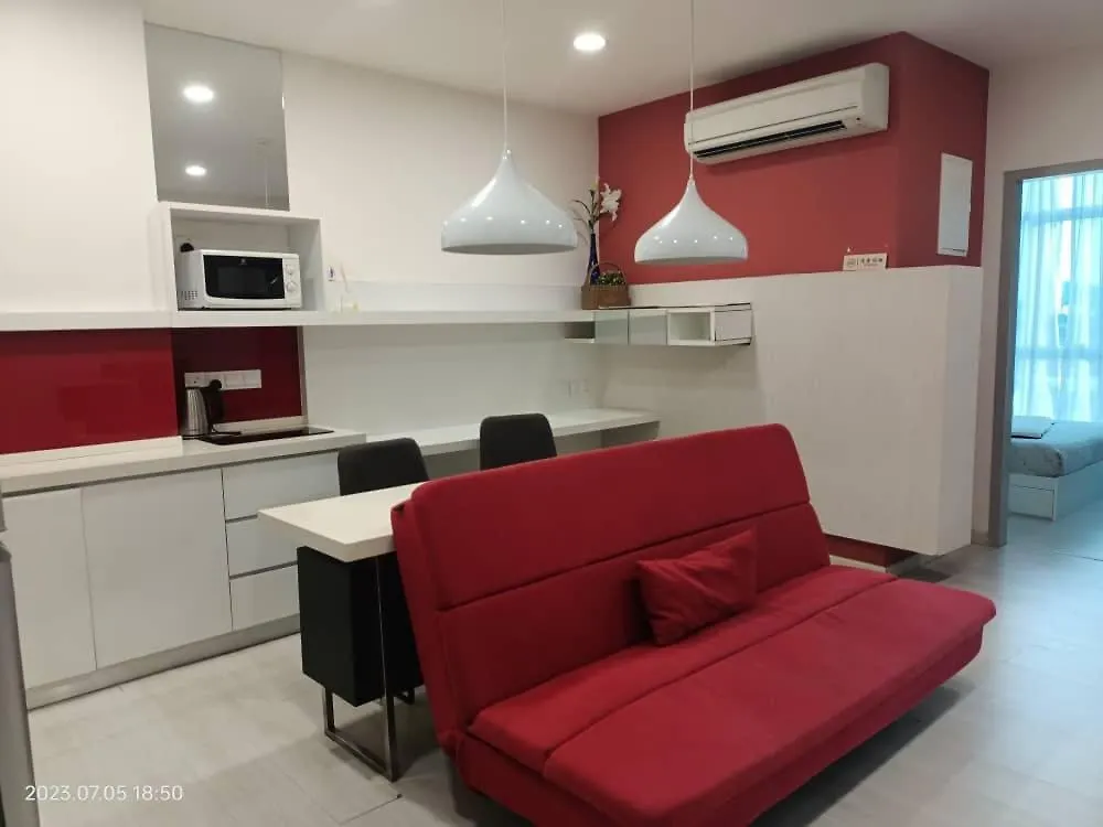 City Town Condo: Cozy Penang Retreat with Beautiful Views George Town