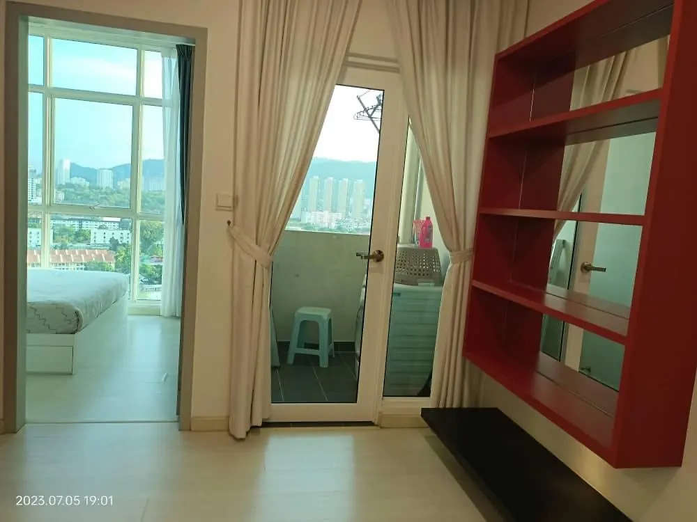 Apartment City Town Condo: Cozy Penang Retreat with Beautiful Views George Town