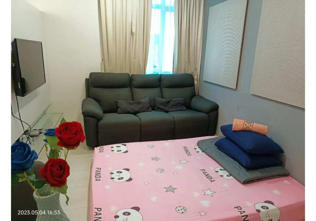 City Town Condo: Cozy Penang Retreat with Beautiful Views George Town