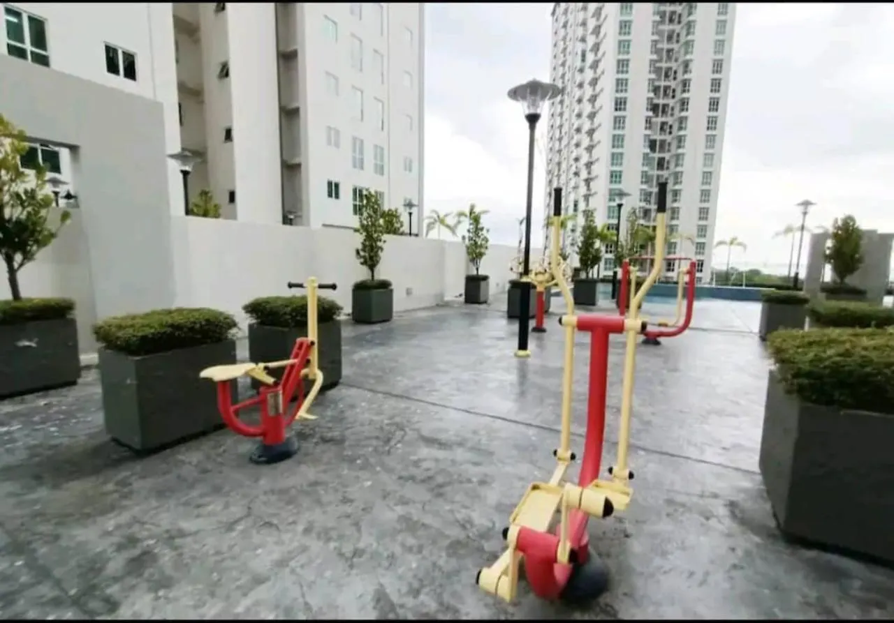 City Town Condo: Cozy Penang Retreat with Beautiful Views George Town